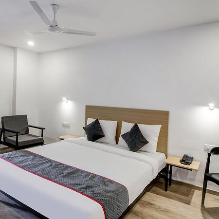 Super Townhouse Rcc Majestic 397 Lb Nagar 호텔 하이데라바드 외부 사진
