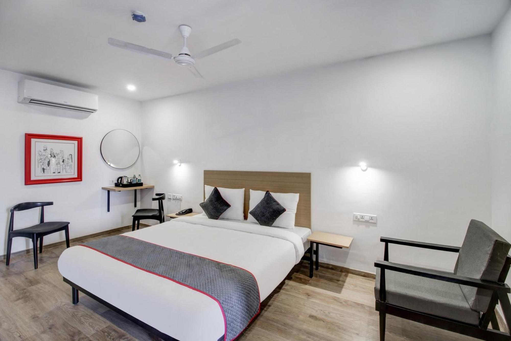 Super Townhouse Rcc Majestic 397 Lb Nagar 호텔 하이데라바드 외부 사진