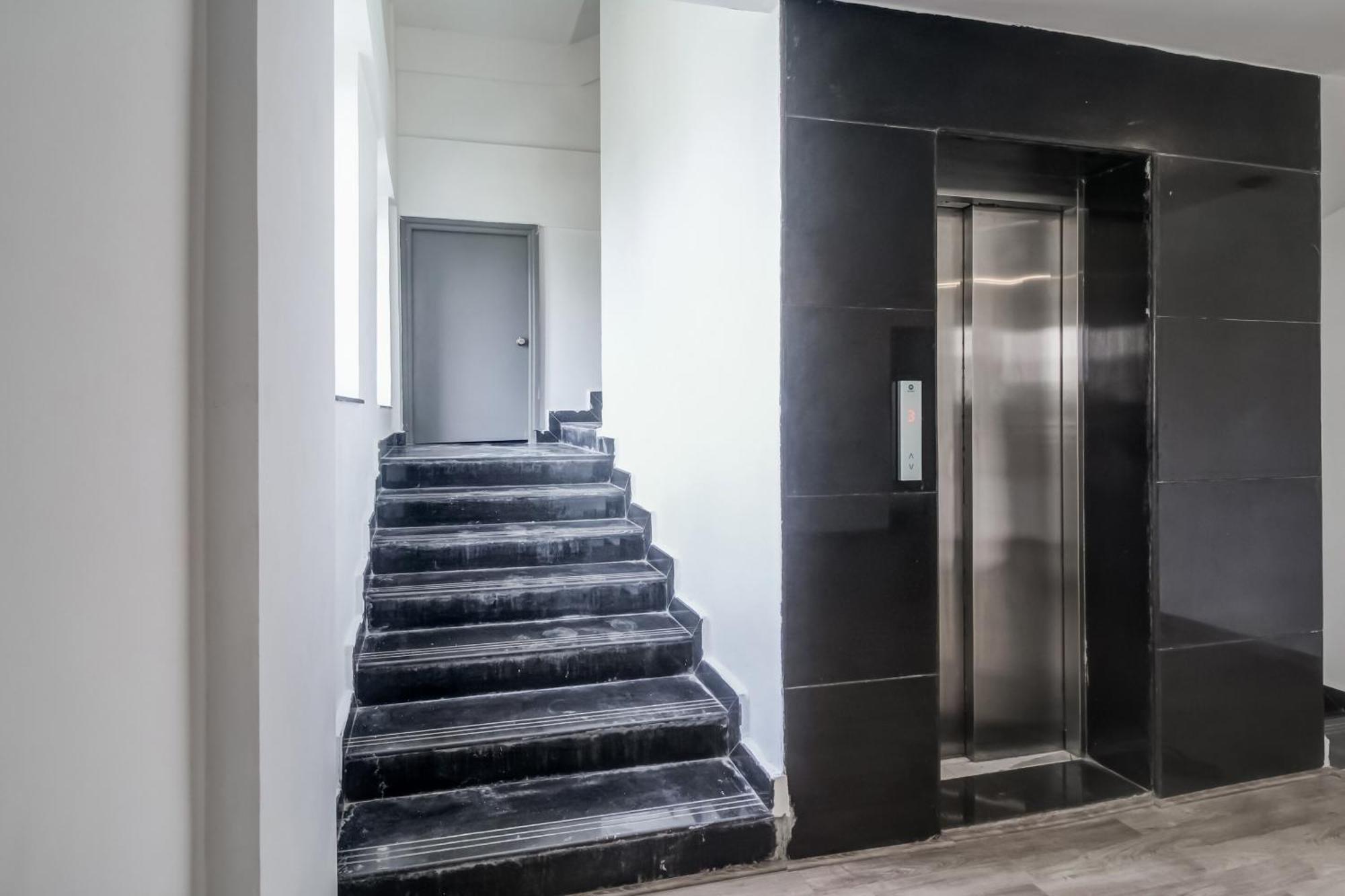 Super Townhouse Rcc Majestic 397 Lb Nagar 호텔 하이데라바드 외부 사진