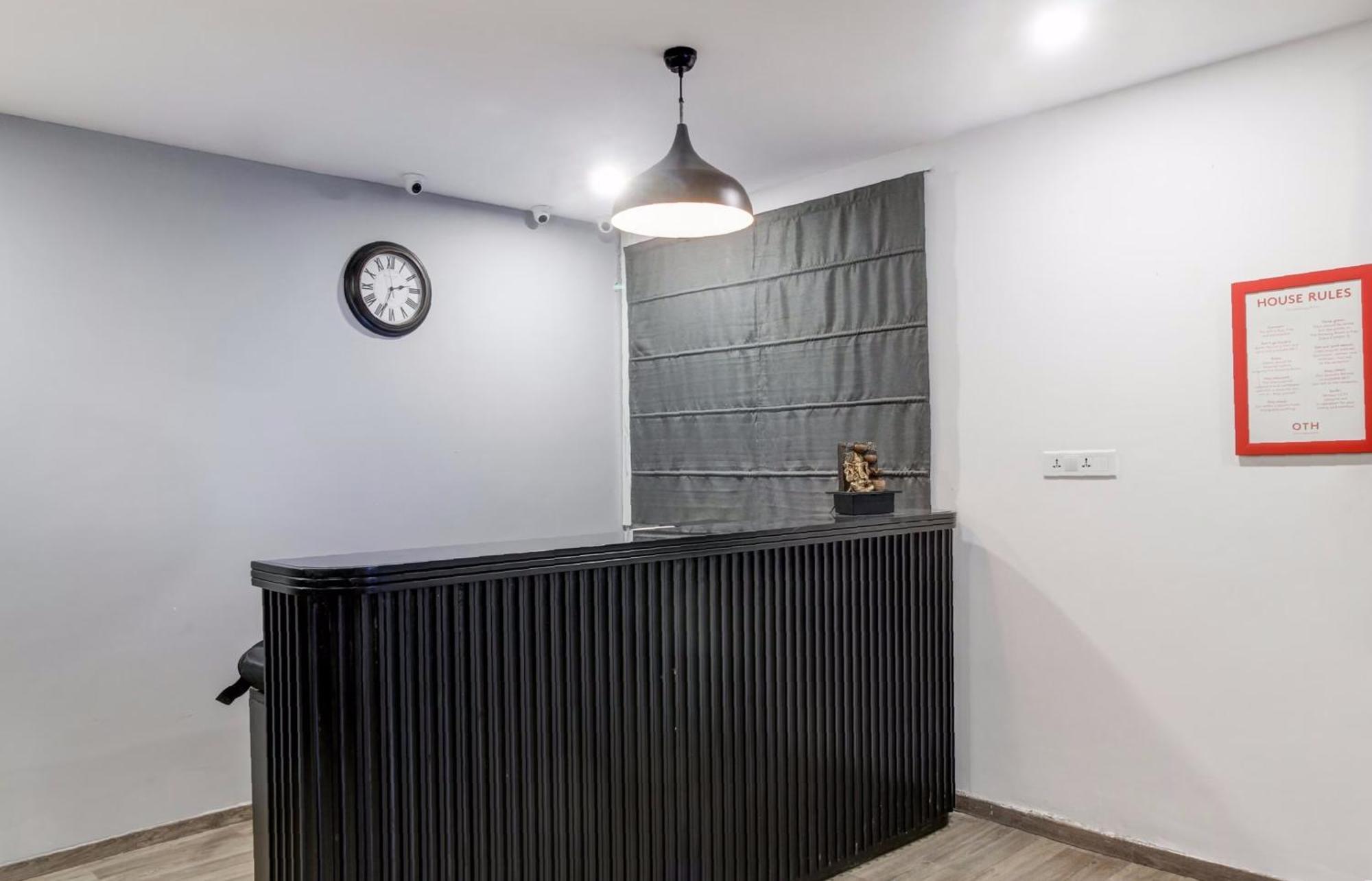 Super Townhouse Rcc Majestic 397 Lb Nagar 호텔 하이데라바드 외부 사진